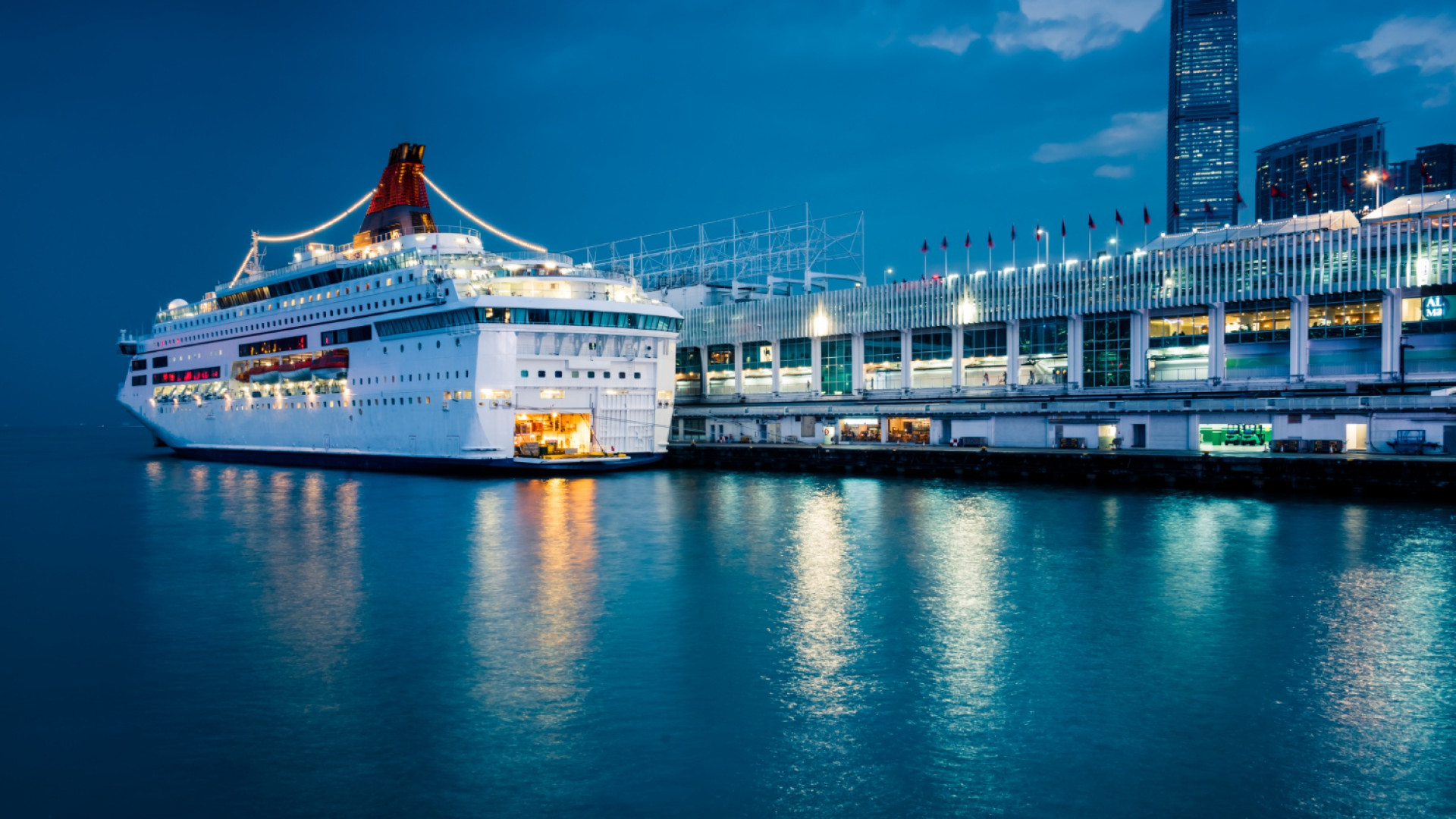 Noël en mer : pourquoi tenter une croisière pendant les fêtes ?