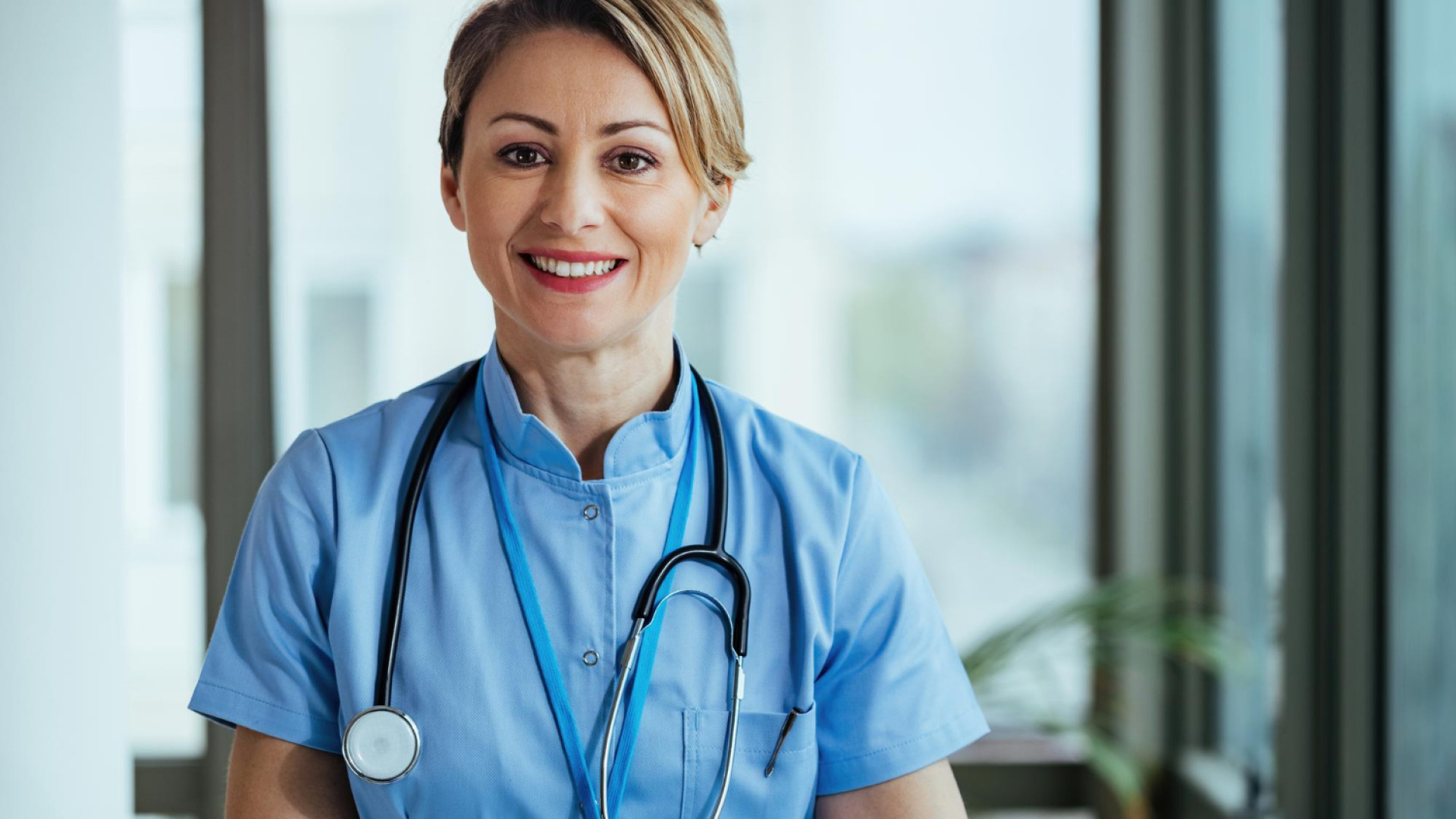 Soins à domicile : pourquoi choisir une infirmière libérale à Libourne ?