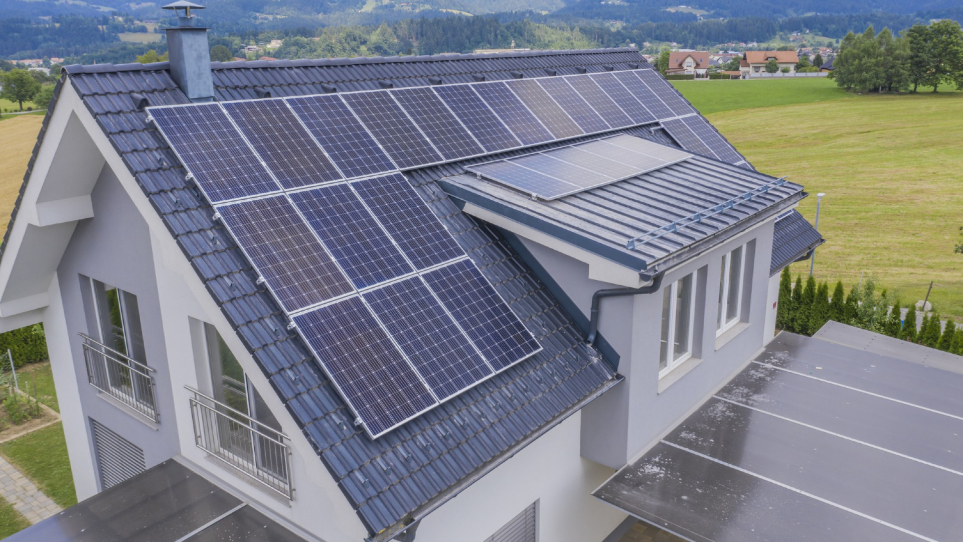 Panneaux photovoltaïques : économie d'énergie et réduction de l'empreinte carbone !
