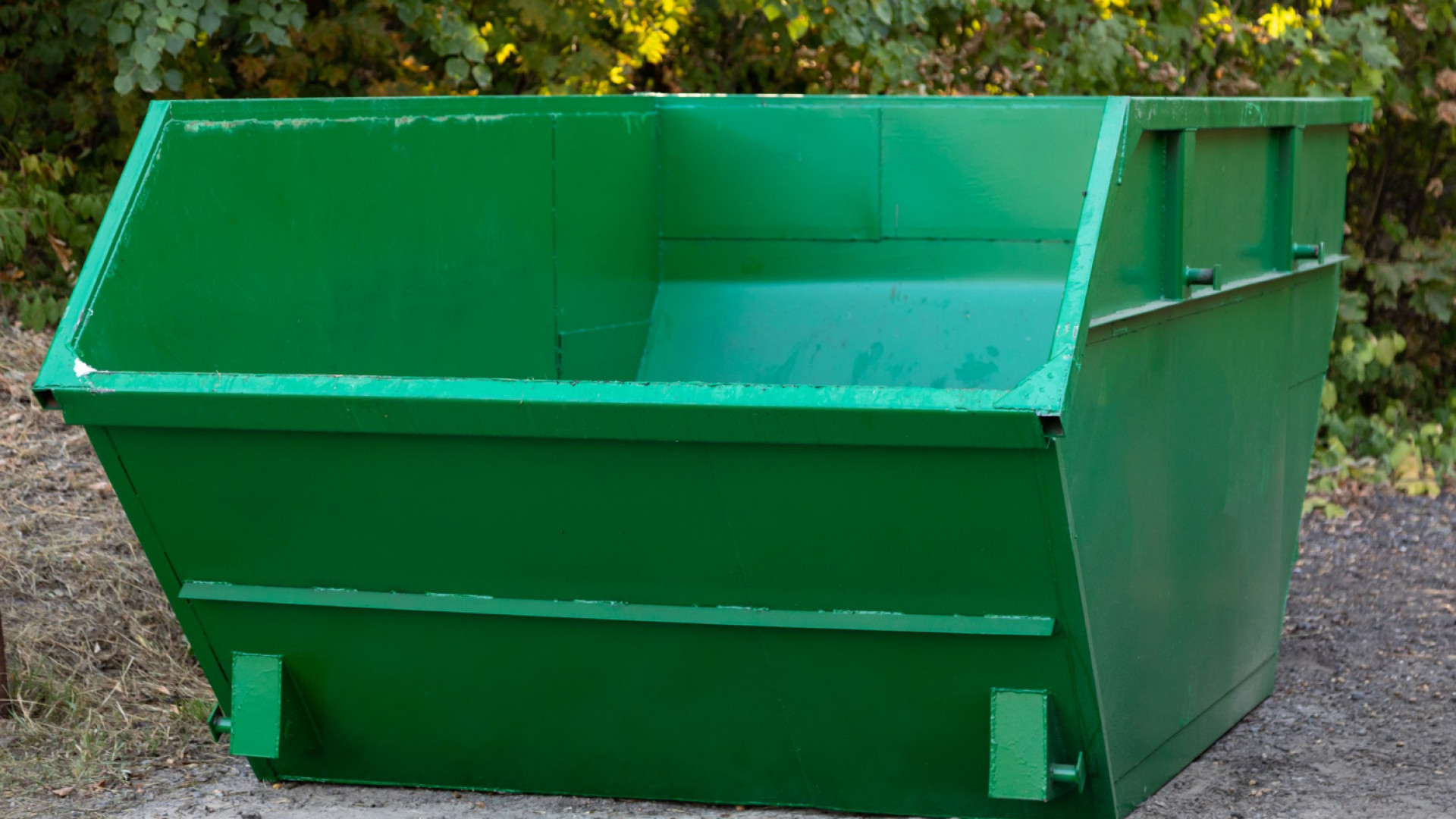 Location de bennes et de contenants : comment bien choisir sa solution de déchets ?